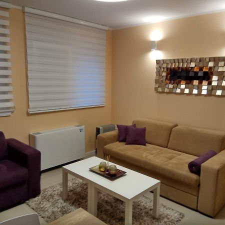 Apartment Cherry Gold زرنيانين المظهر الخارجي الصورة